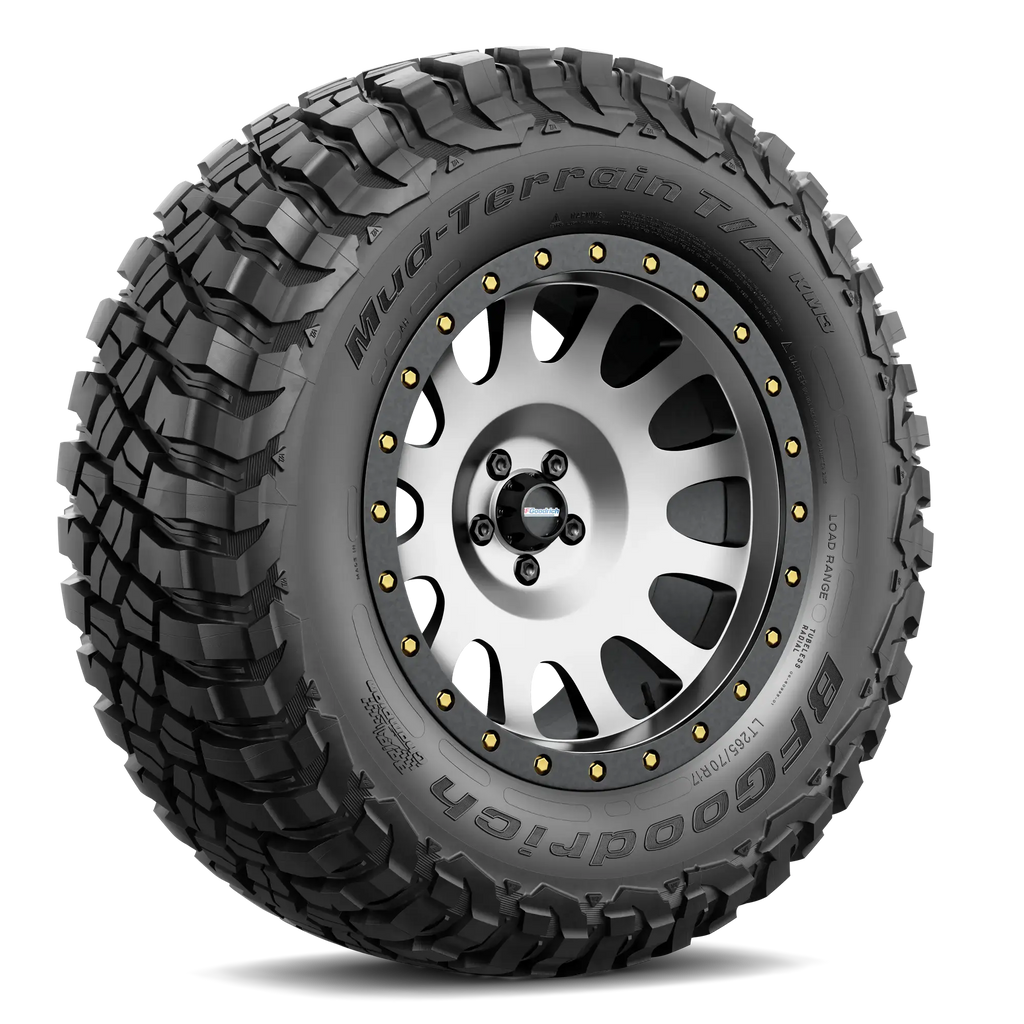 B.F. GOODRICH MUD TA KM3 LRE 305/55 R20 121Q
