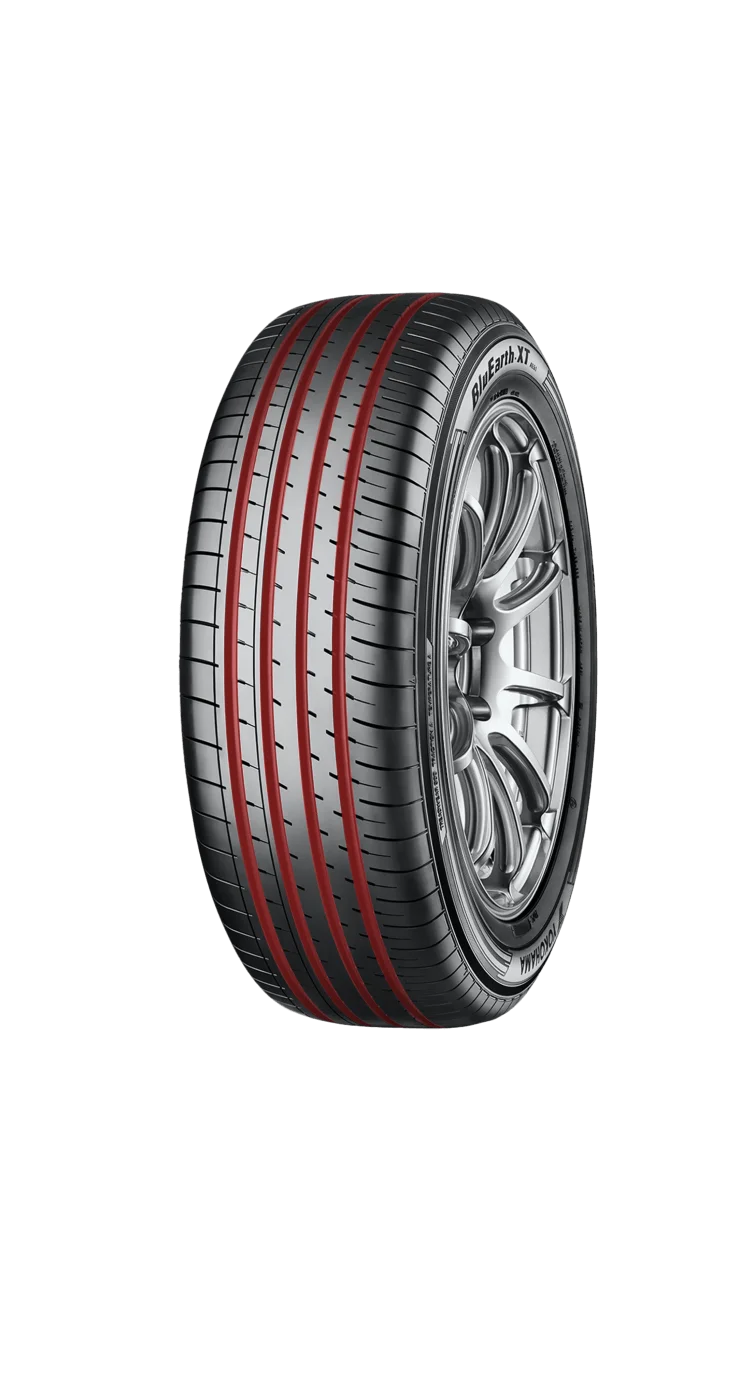 YOKOHAMA BLUEARTH-XT AE61 XL 215/55 R18 99V